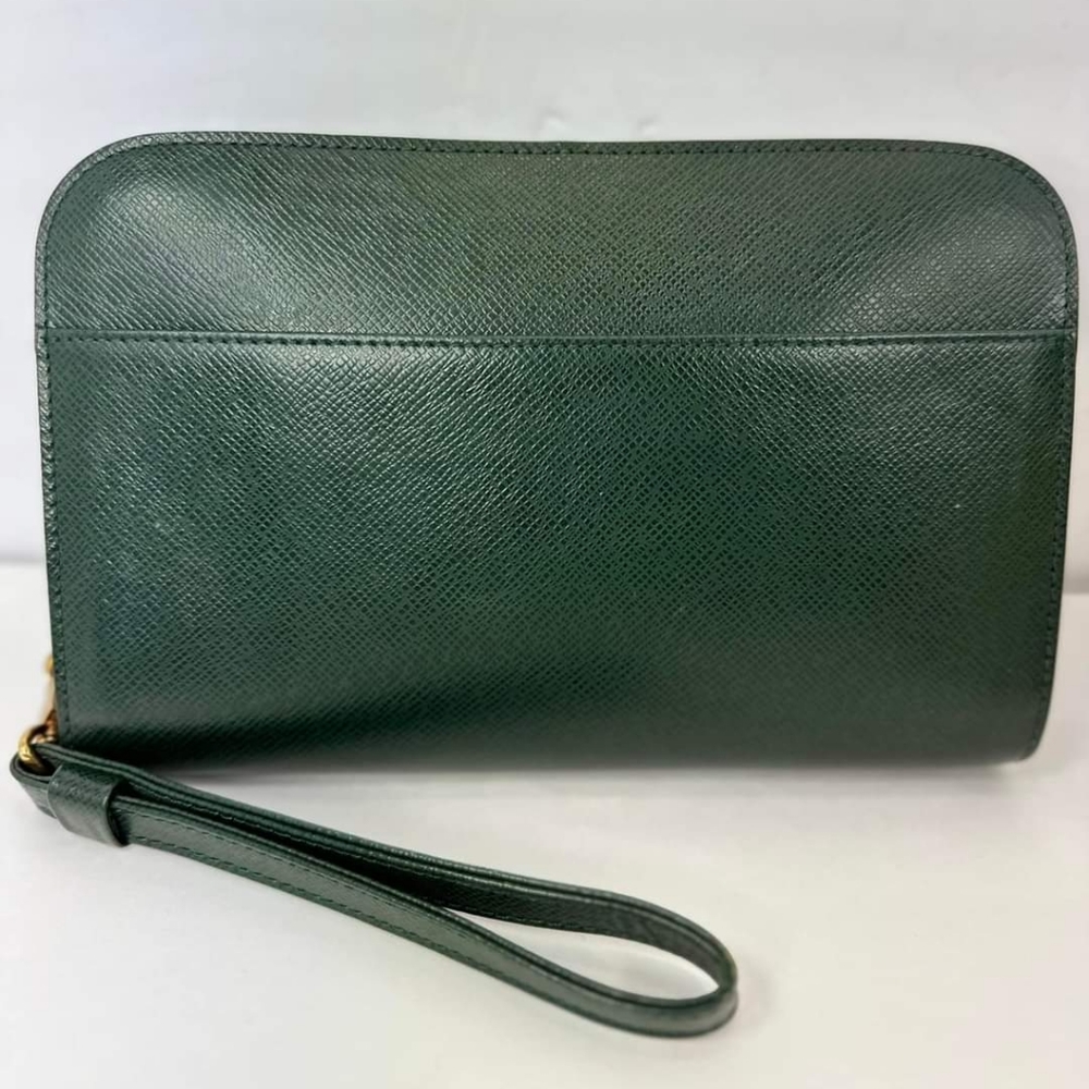 Authentic Louis Vuitton Clutch